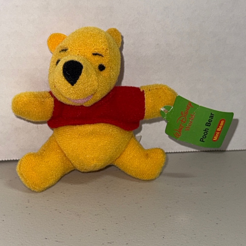 Disney Winnie the Pooh mini Beanie Vintage, produced for Kellogg’s NWT